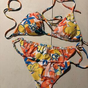 L Orange and blue bikini set #beachwear